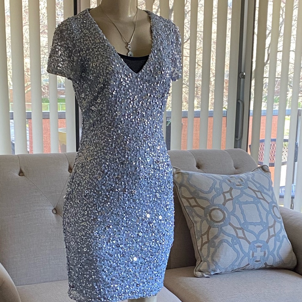 NWT Adrianna Papell Silver/ gray V-Neck Mini Dress Size 4. - Picture 12 of 12